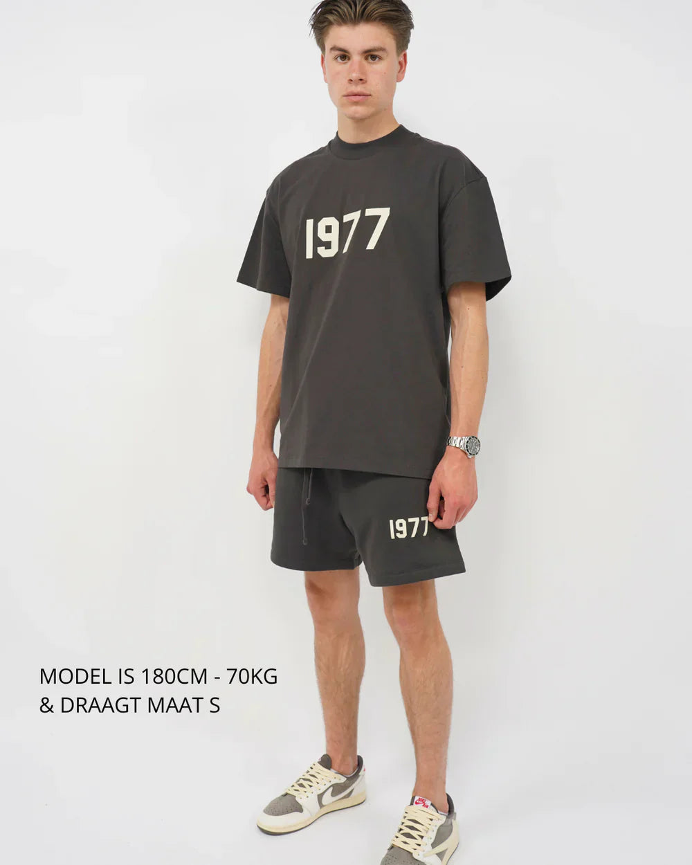 Essentials Summer set 1977